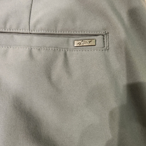 Greg Norman Grey ML75 Microlux Golf Pants Size 34/32- Like New! - Picture 6 of 7